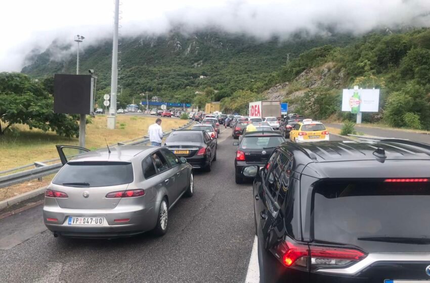  Kolaps u saobraćaju na putu Podgorica – Bar