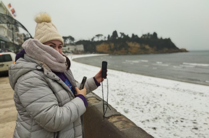  Prvi ovogodišnji snijeg na pješčanim plažama (video)